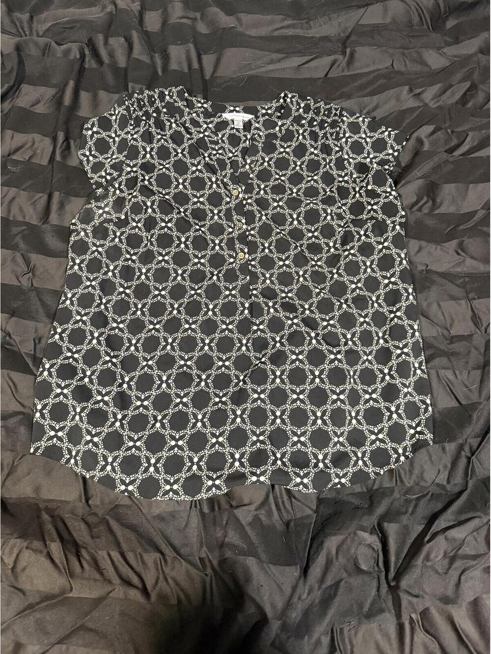 Croft & Barrow Black White Geometric Button Blouse 1X